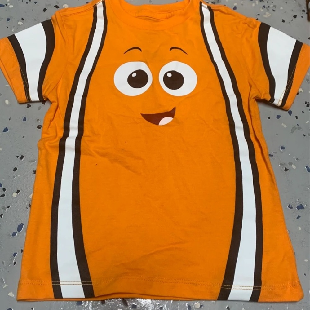 NWOT DIsney Nemo T Shirt